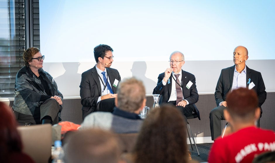 Expertos de Bayer explican la evolución de los tratamientos del cáncer de próstata. Al detalle en Redacción Médica