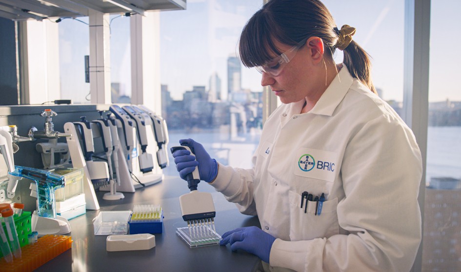 Bayer se asoma al futuro de la Oncología de la mano de Harvard y el MIT