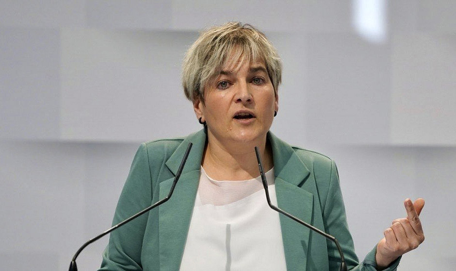   Rebeka Ubera, portavoz sanitaria de EH Bildu en el Parlamento de Euskadi, sobre los psicólogos sin PIR en Osakidetza