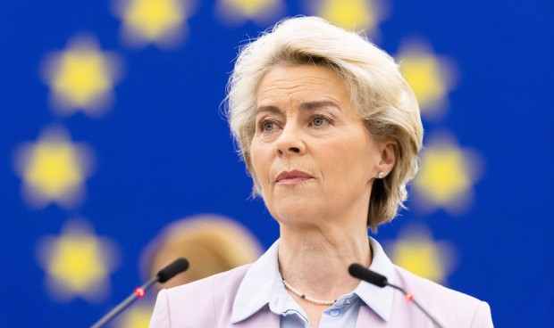  Ursula von der Leyen, presidenta de la Comisión Europea, aprueba la adquisición de Seagen por parte de Pfizer.