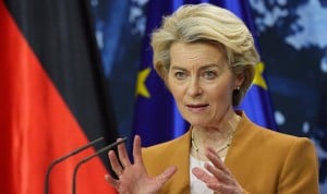 Ursula Von der Leyen, presidenta de la Comisión Europea, comparece en rueda de prensa. 