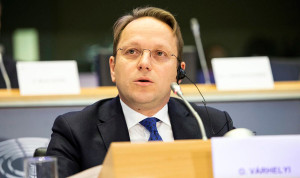 Bruselas enfría la capacidad de Várhelyi de prorrogar la Directiva de Aguas