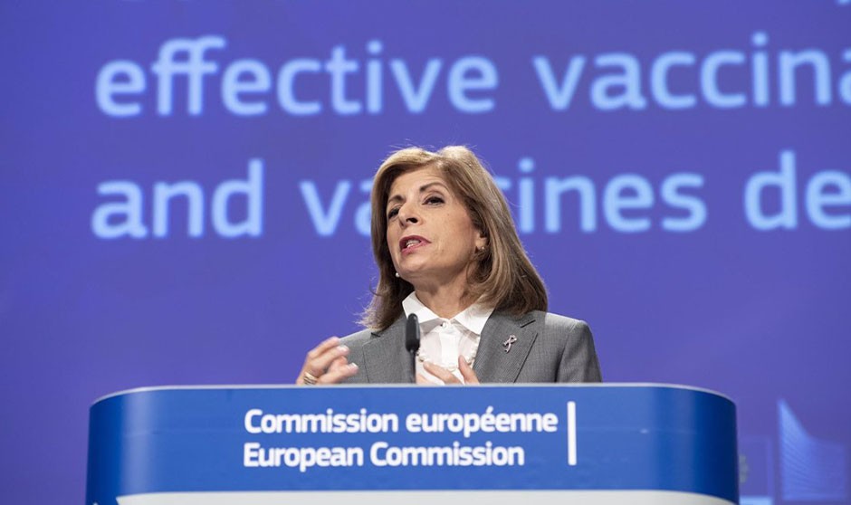 Bruselas levanta la vigilancia por el brote de gripe aviar en España