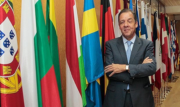 El español Xavier Prats deja la Dirección de Salud de la Comisión Europea