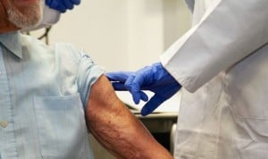 Bulos Covid-19: la vacuna de la gripe no provoca más contagios