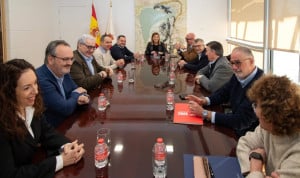  La presidenta de Cantabria, María José Sáenz de Buruaga, reunida con el SMC y el Colegio Oficial de Médicos.