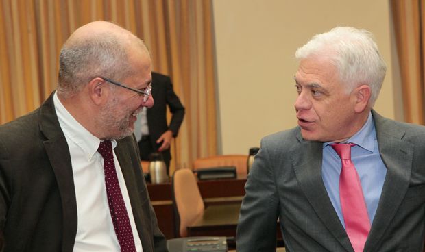 C’s, ‘feliz’ por la no tributación de la formación médica; el PSOE recela