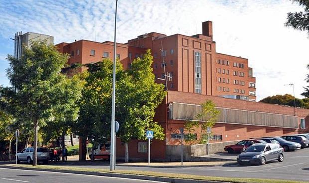 Cáceres acoge un taller de maquillaje con mujeres en tratamiento oncológico