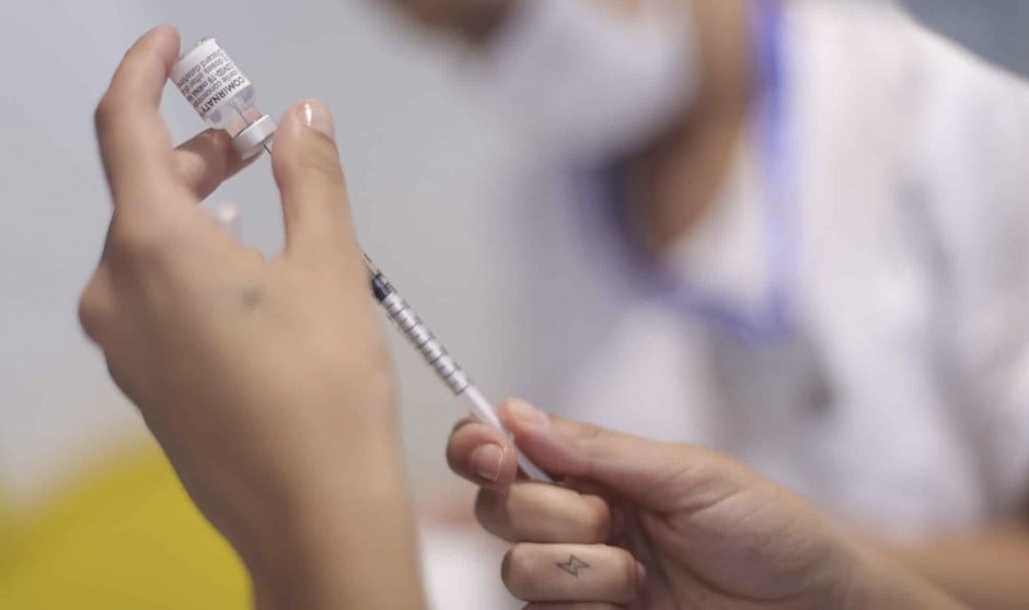 Campaña de vacunación gripe y covid: plazos, dosis y grupos preferentes