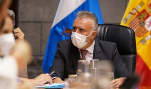 Canarias impedirá trabajar a los no vacunados o sin test negativo de Covid