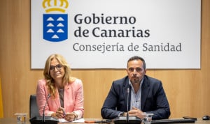 Sanidad presenta un plan de mejoras salariales y de organización para los médicos del Servicio Canario de la Salud