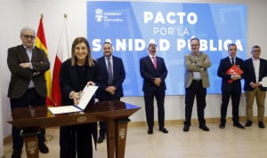 La presidenta de Cantabria, María José Sáenz de Buruaga, en la presentación de la adenda al pacto sanitario.