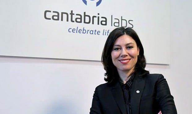Cantabria Labs impulsa la formación en ecografía cutánea entre los MIR 