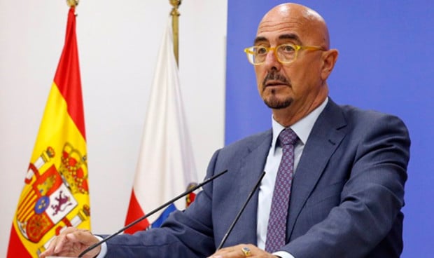  César Pascual, consejero de Salud de Cantabria, anuncia el plan de verano de asistencia sanitaria