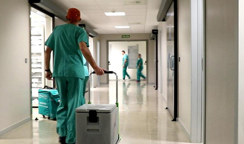 Este es el salario medio bruto en la sanidad española.