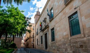  Fachada de la Audiencia Provincial de Cáceres.