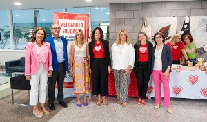 Inauguración del mercadillo solidario de Cardiva a favor de Menudos Corazones.