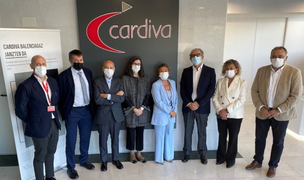 Cardiva recibe a la consejera de Salud del País Vasco en su sede de Lezama