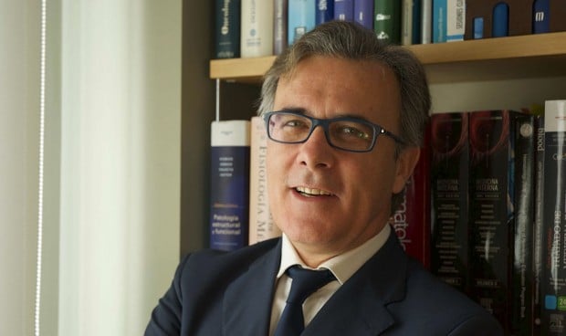 Carlos Solano, jefe de Servicio de Hematología en el Clínico-Malvarrosa