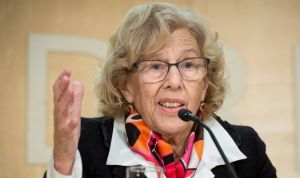 Carmena anuncia su particular OPE sanitaria