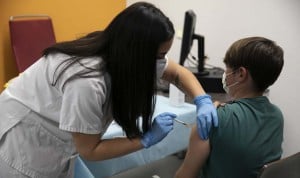 Castilla y León incorpora tres vacunas al calendario de inmunización
