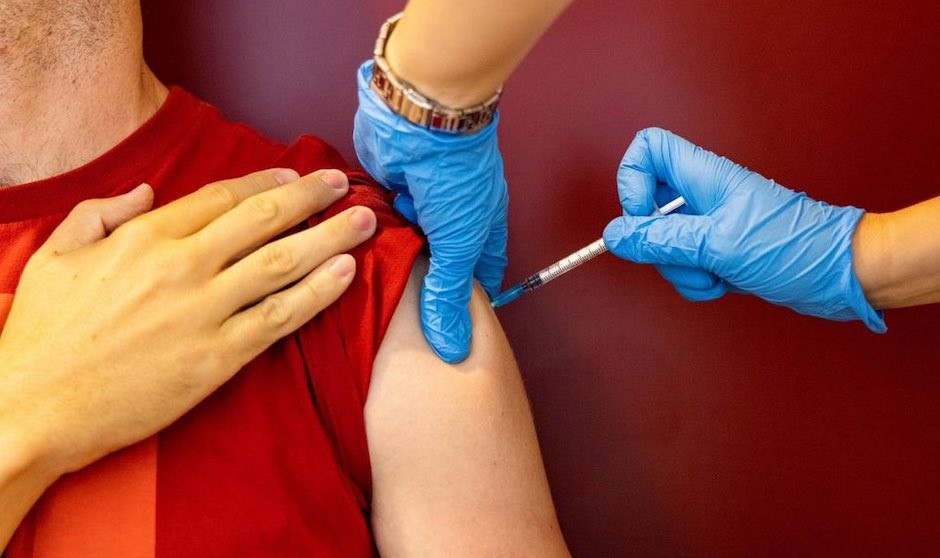 Cataluña cifra en 70.000 las vacunas Covid caducadas por la baja demanda