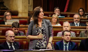 Núria Montserrat, consejera de Universidades de Cataluña, anuncia en el Parlament 400 nuevas plazas de Medicina. 
