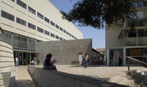 Cataluña quiere fomentar el alumnado de Medicina propio: el 38% es de fuera