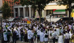 Causas del 'médicos vs. Sanidad' que acabó en huelga: jornada, guardias...