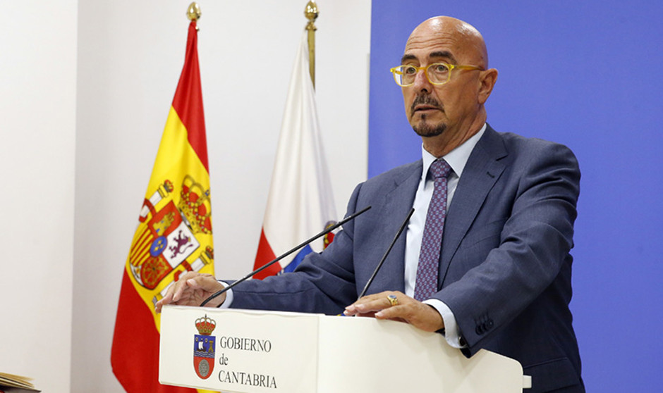 El Gobierno de Cantabria cumplirá los compromisos retributivos con los médicos en 2026