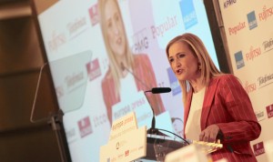 Cifuentes, 'a lo baronesa Thyssen' para lograr más financiación sanitaria