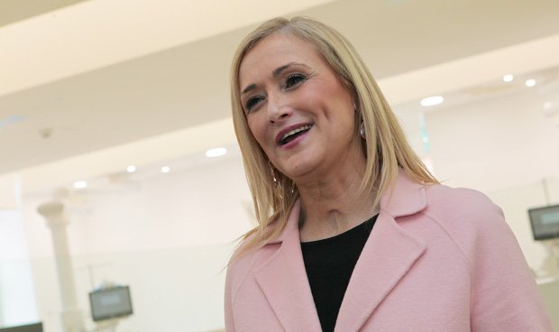 Cifuentes afirma que prohibir el aborto está "fuera de la agenda política"
