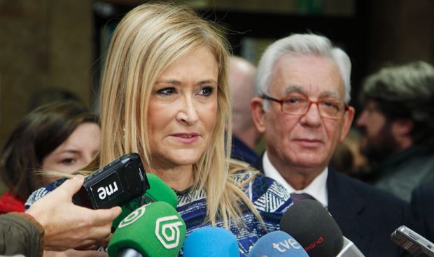 Cifuentes: "Confío absolutamente en Sánchez Martos, tiene todo mi apoyo"