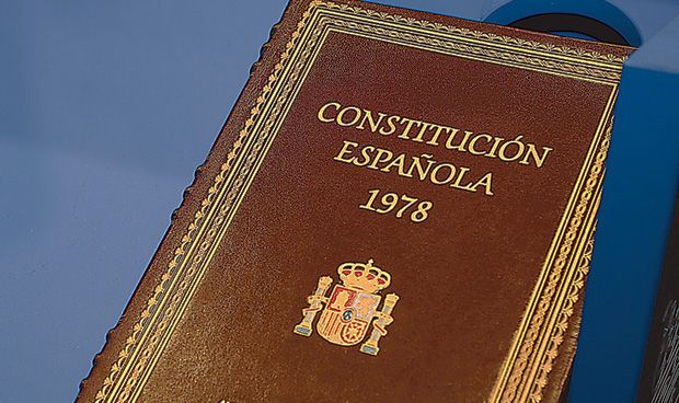 CIS: la sanidad autonómica debe ser la primera reforma en la Constitución