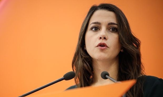 Ciudadanos lleva al Congreso un tratamiento contra el Covid-19