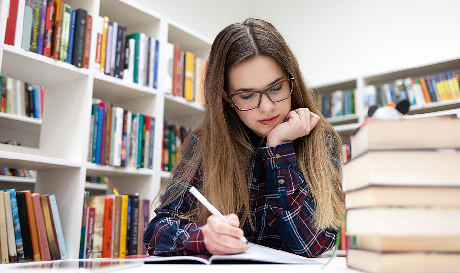 Cobrar por consejos sobre el MIR: la nueva moda que rechazan los médicos