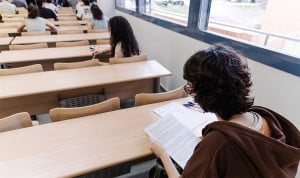 Cobrar por estudiar Medicina: así es el modelo contra la precariedad