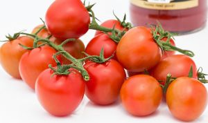Comer tomate a diario reduce las posibilidades de sufrir cáncer de piel