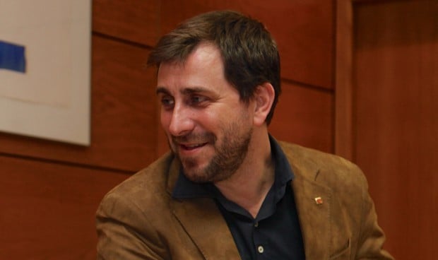 Comín anuncia dos novedades en la oferta de plazas MIR