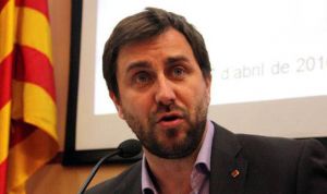 Comín equipara en “compromiso” su huida con el encarcelamiento de Junqueras