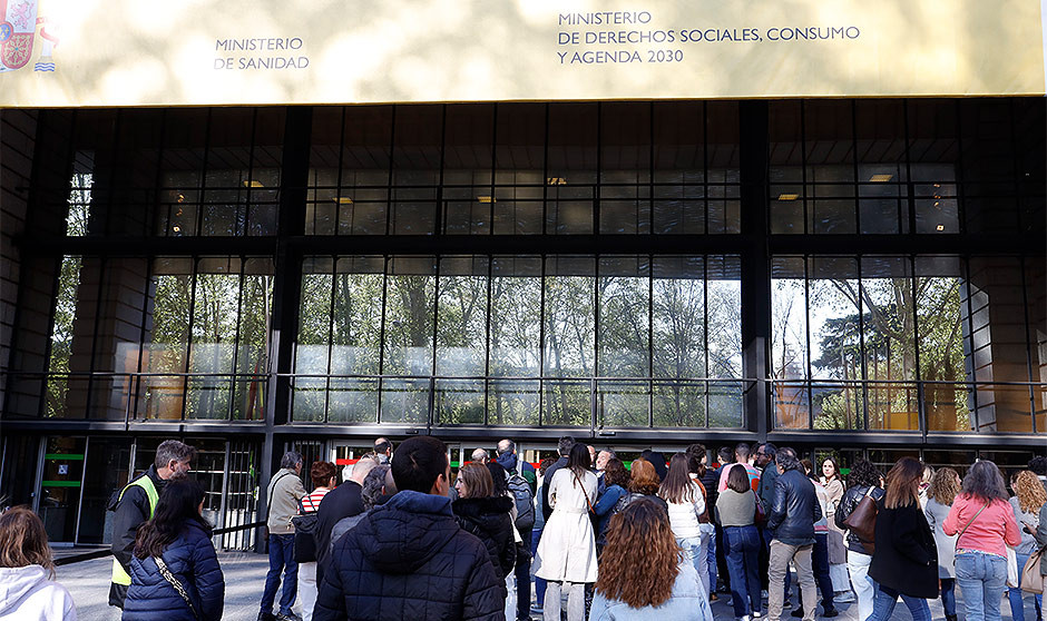 El Ministerio de Sanidad ha establecido los criterios técnicos y logísticos para la adjudicación de plazas MIR 2025