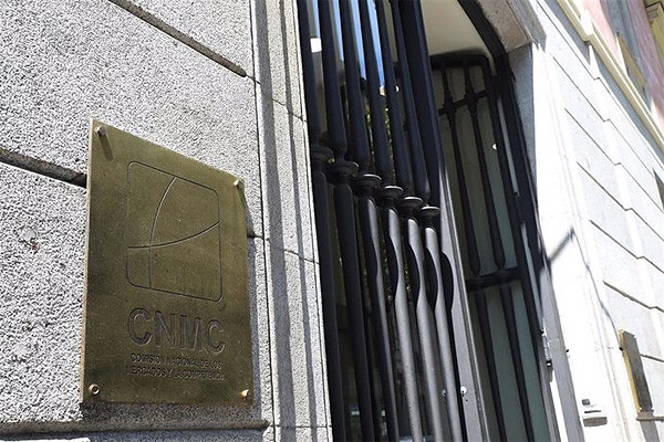La CNMC requiere al SAS que no discrimine a los medicamentos de marca con el acuerdo firmado meses atrás