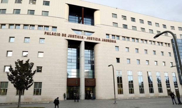 Condenado un hombre de 83 años que se hacía pasar por médico en Navarra