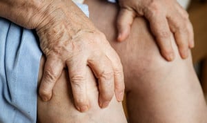 El medicamento desabastecido se usa para calmar el dolor en artrosis de rodilla.
