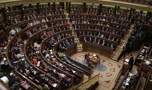 El Congreso tumba un plan de vacunación Covid supervisado por los partidos