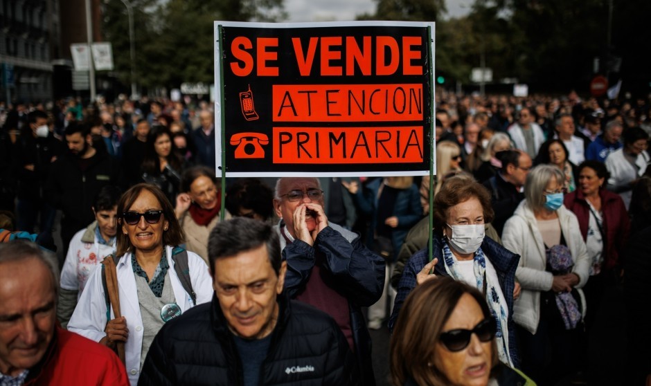 Consejos de la vieja guardia socialista con la sanidad 'en elecciones'