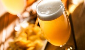 Consumir dosis bajas de alcohol reduce la inflamación del cerebro