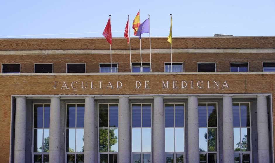 Copiar en Medicina se acaba con un modelo que además sube las notas