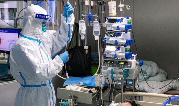 Coronavirus: 5 contagios por positivo, el doble de la estimación inicial