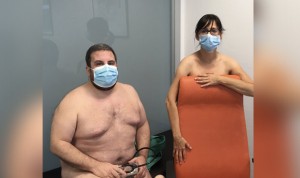 Coronavirus | Médicos españoles desnudos por los EPI: "No somos valientes"